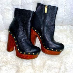 Bcbg Renegade platform clog bootie size 5 1/2